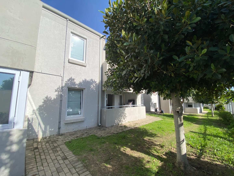 2 Bedroom Property for Sale in Klein Drakenstein Western Cape